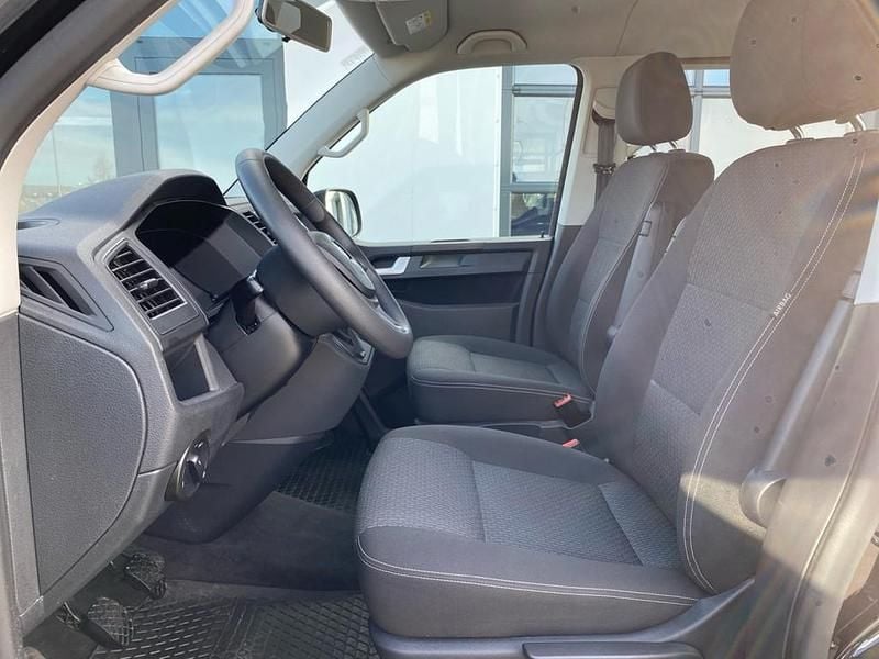 Gebraucht VW T6 Trendline 150 PS (110 kW) 2017 Deep black perleffekt Van