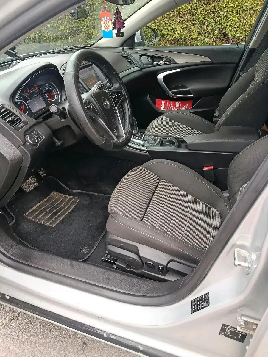 Gebraucht Opel Insignia Sport 136 PS (100 kW) 2016 Silber Kombi