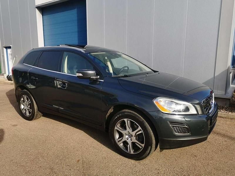Gebraucht Volvo XC60 Summum 305 PS (224 kW) 2012 Savile grey / metallic SUV