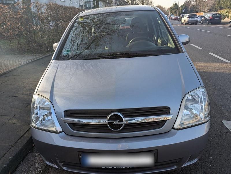 Gebraucht Opel Meriva 101 PS (74 kW) 2004 Silber Van / Kleinbus