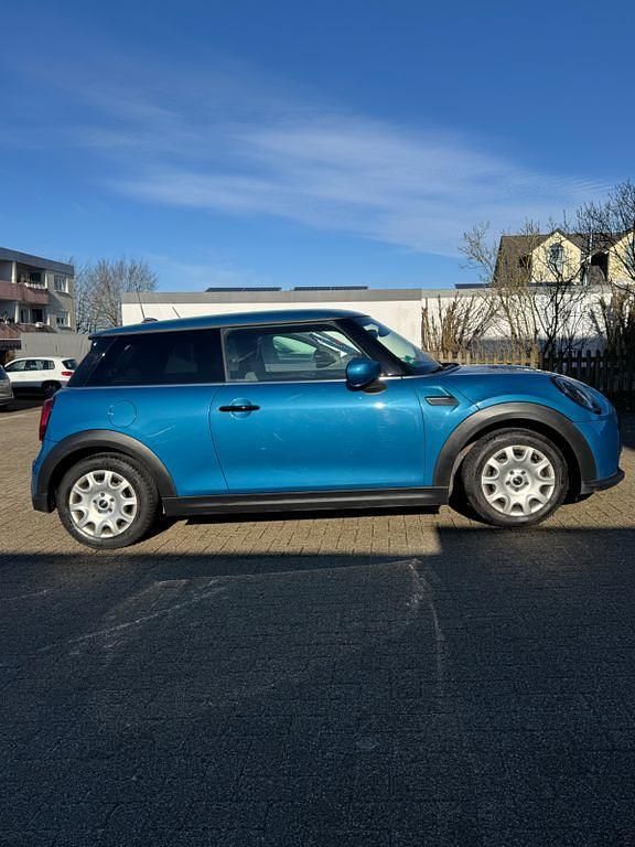 Blau Gebraucht 2021 Mini ONE Classic Kleinwagen | 15.500 € (Fairer Preis) - Bild 1/4