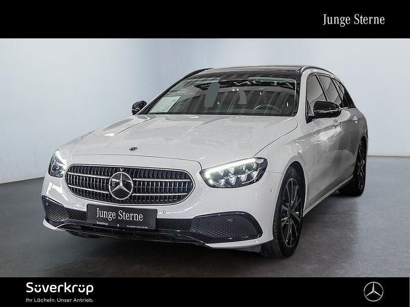 Weiß Gebraucht 2024 Mercedes E220 Avantgarde Limousine | 42.970 € (Guter Preis) - Bild 1/2