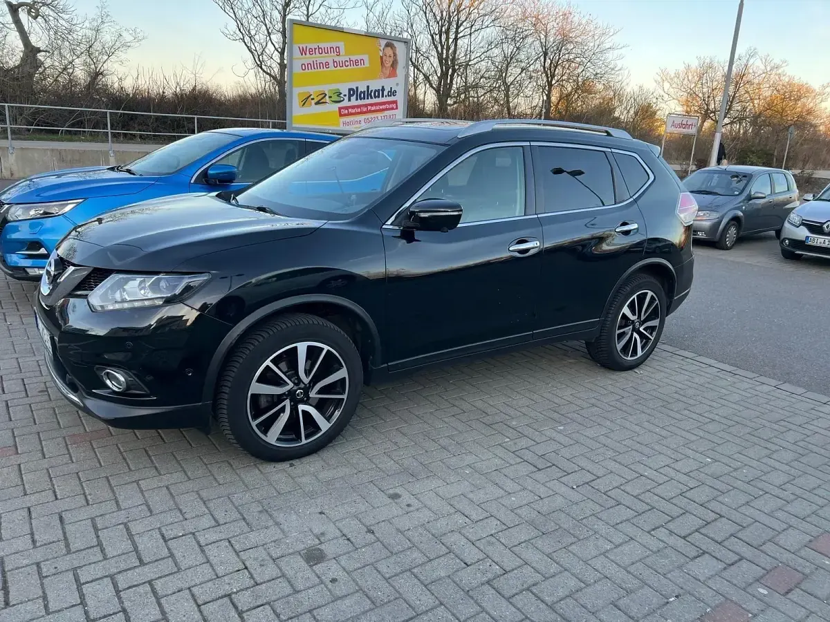 Gebraucht Nissan X-Trail 177 PS (130 kW) 2017 Schwarz SUV