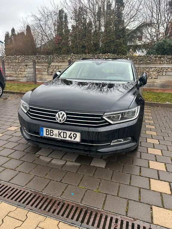 Gebraucht VW Passat Comfortline 150 PS (110 kW) 2018 Schwarz Limousine
