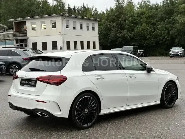Gebraucht Mercedes A200 AMG 163 PS (119 kW) 2025 Weiß Limousine