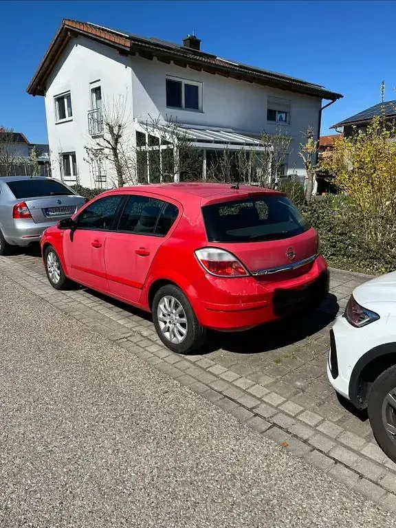 Gebraucht Opel Astra Elegance 125 PS (91 kW) 2004 Rot Limousine