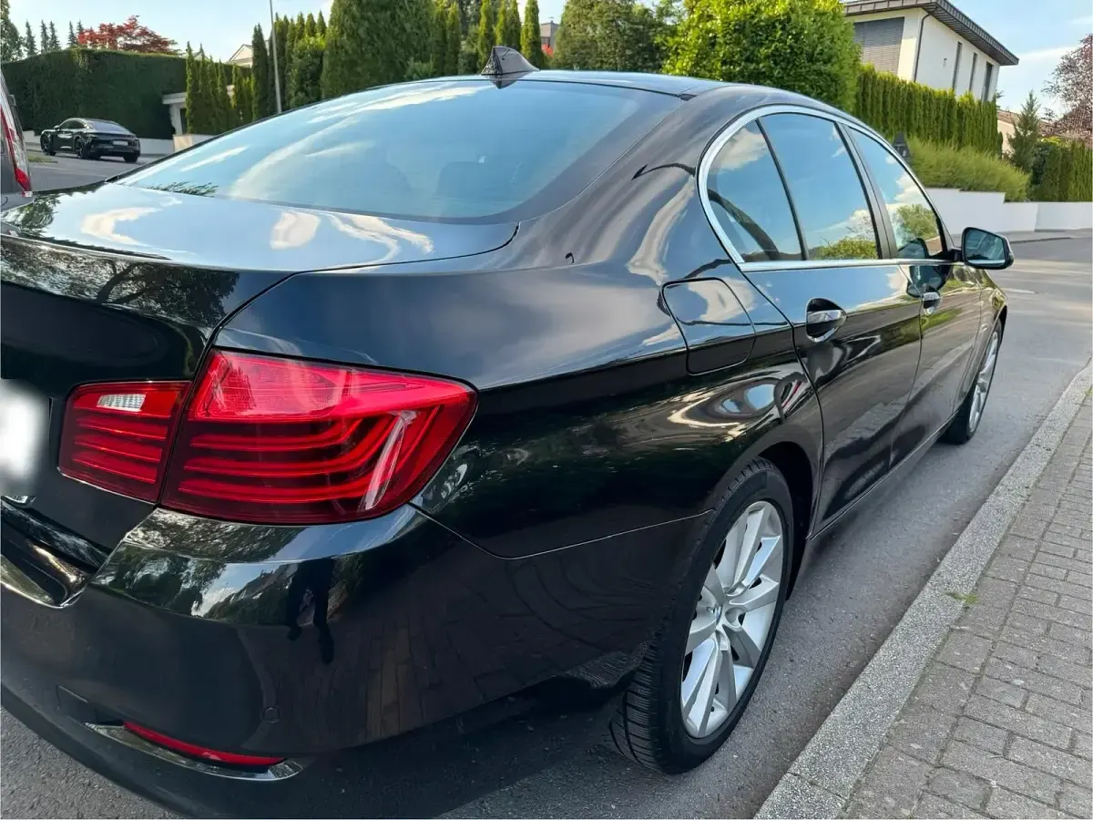 Gebraucht BMW 520 184 PS (135 kW) 2016 Schwarz Limousine