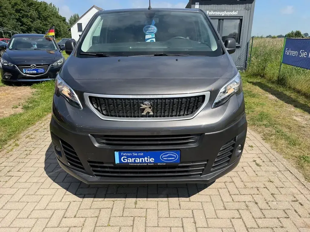 Gebraucht Peugeot Expert Premium 122 PS (89 kW) 2022 Grau Van