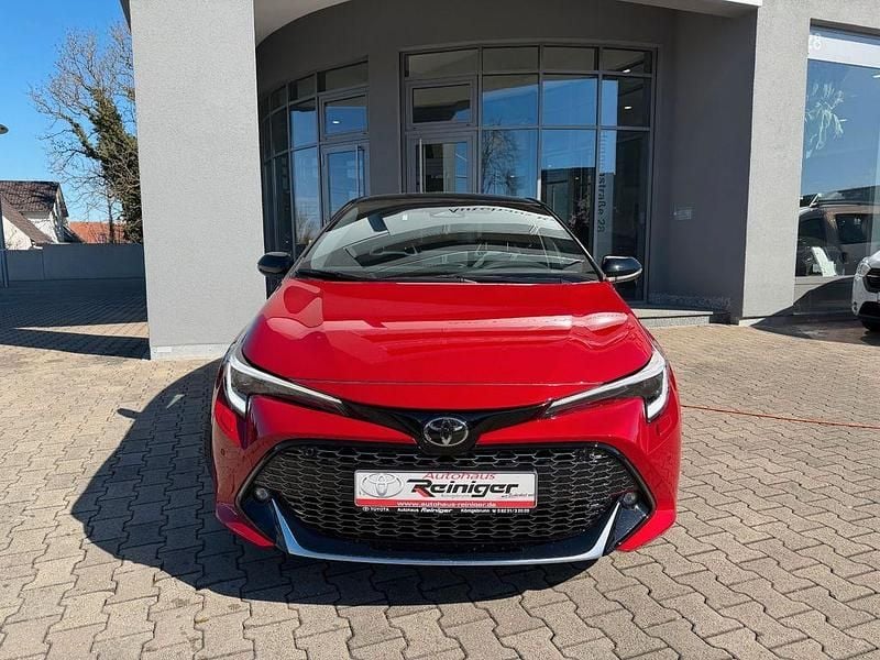 Neu Toyota Corolla Sport 178 PS (130 kW) 2025 Grau Limousine