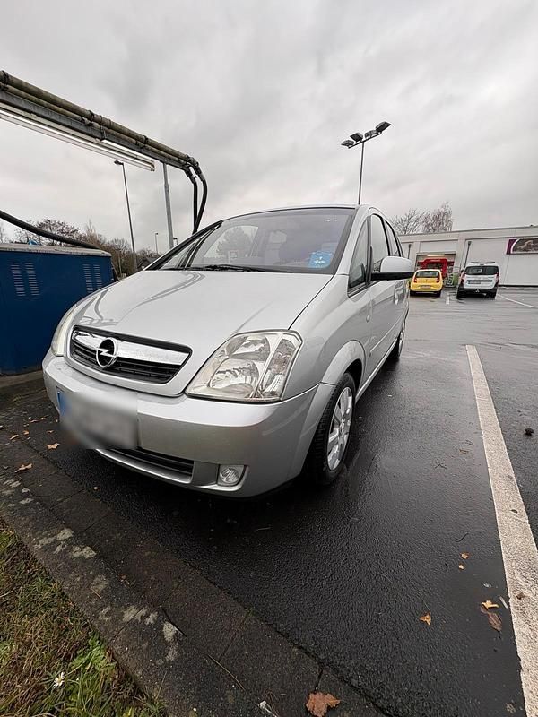Grau Gebraucht 2006 Opel Meriva Van / Kleinbus | 2.100 € (Guter Preis) - Bild 1/4