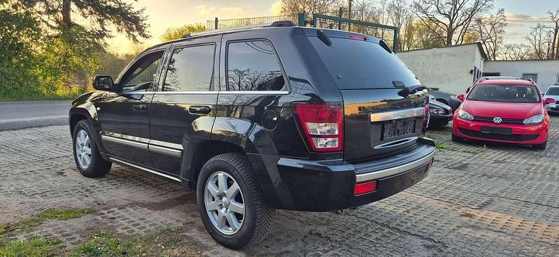 Gebraucht Jeep Grand Cherokee 218 PS (160 kW) 2006 Blackmetallic SUV
