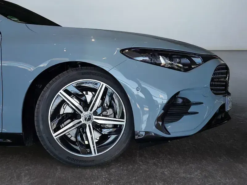 Gebraucht Mercedes CLA180 Avantgarde 2026 Blau Limousine