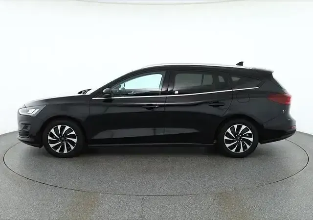 Gebraucht Ford Focus Titanium X 125 PS (91 kW) 2025 Agateblackmet. Kombi