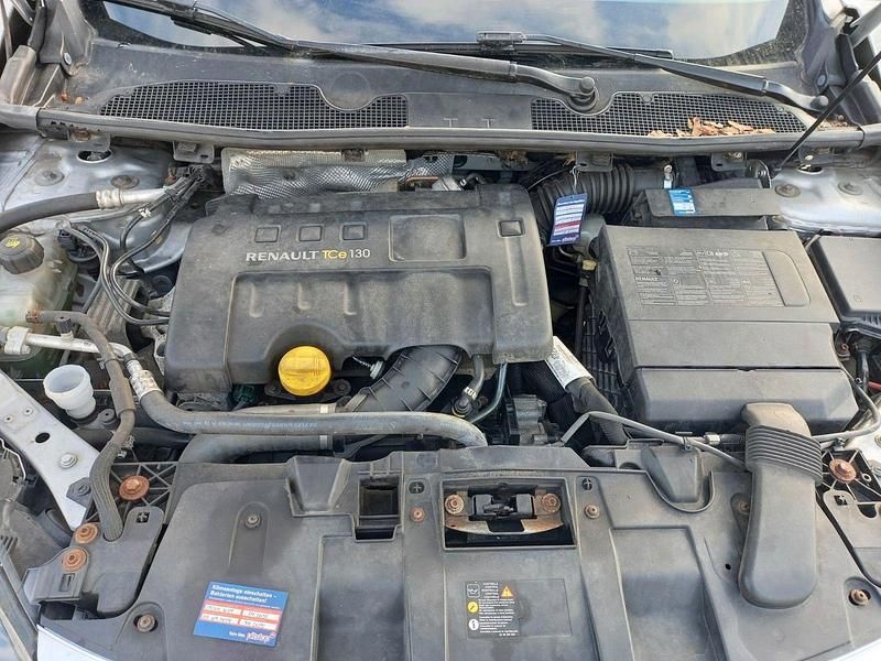 Gebraucht Renault Mégane GrandTour GT-Line 131 PS (96 kW) 2012 Silber Kombi