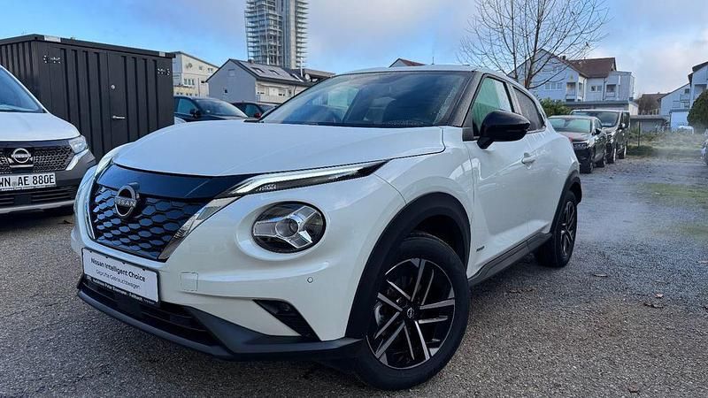 Weiß Gebraucht 2023 Nissan Juke N-Connecta SUV | 21.750 € (Guter Preis) - Bild 1/4