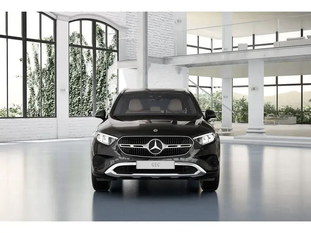 Gebraucht Mercedes GLC300de 197 PS (144 kW) 2025 Schwarz SUV
