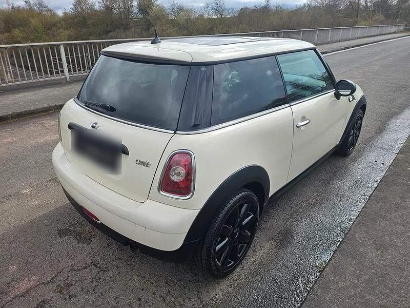 Second-hand Mini ONE 75 CP (55 kW) 2010 Alb Hatchback