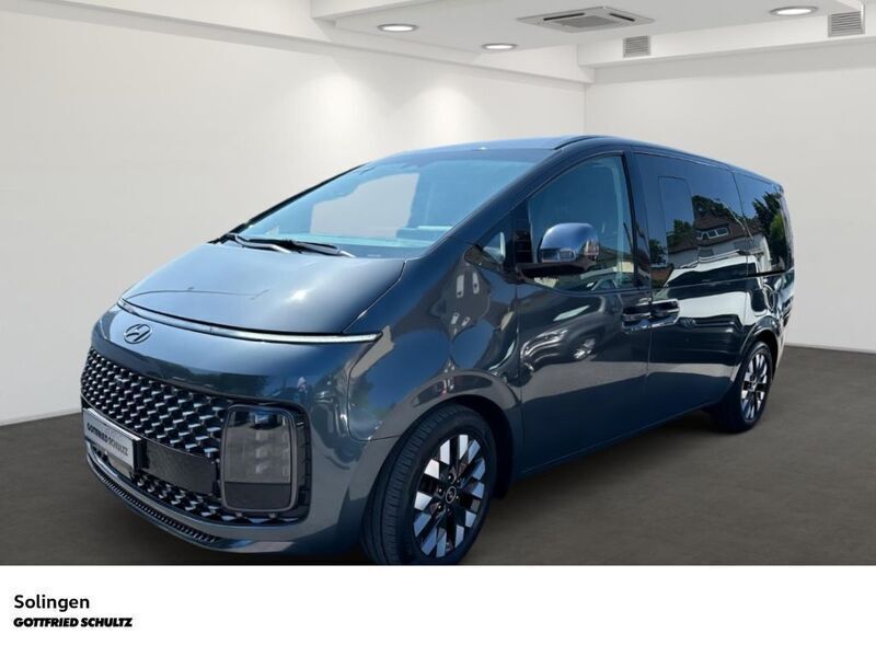 Grau Gebraucht 2023 Hyundai Staria Signature Van | 45.350 € (Fairer Preis) - Bild 1/4