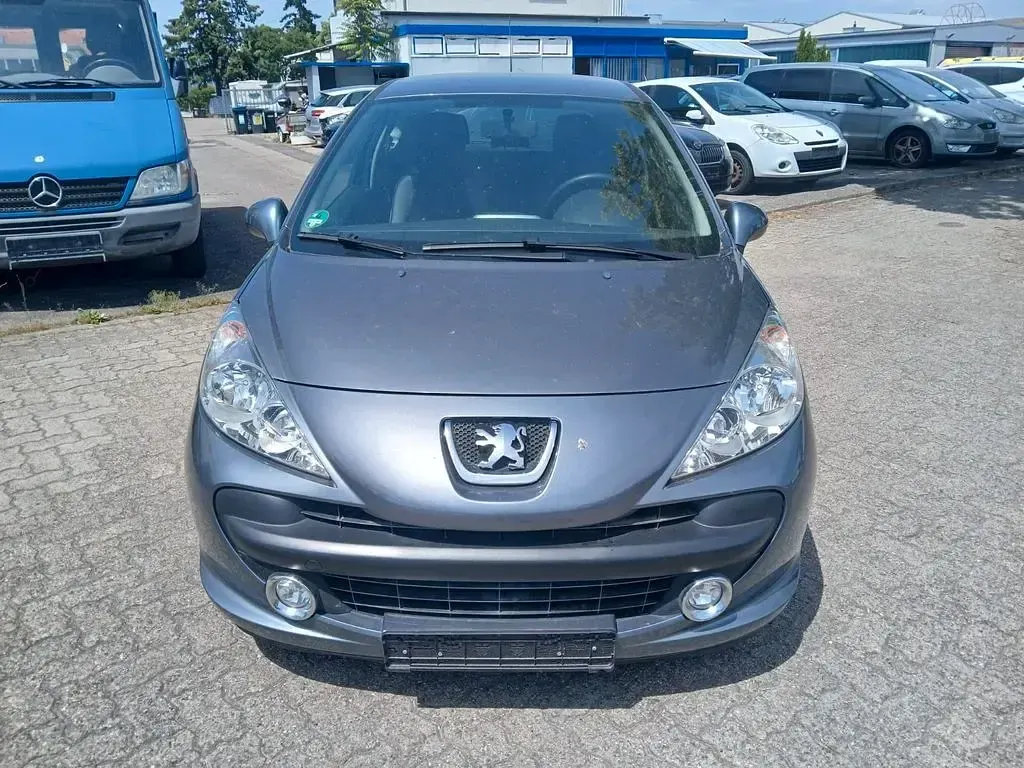 Gebraucht Peugeot 207 95 PS (69 kW) 2009 Grau Limousine