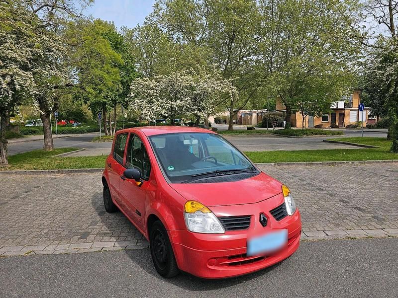 Begagnad Renault Modus 2004 Röd Minibuss