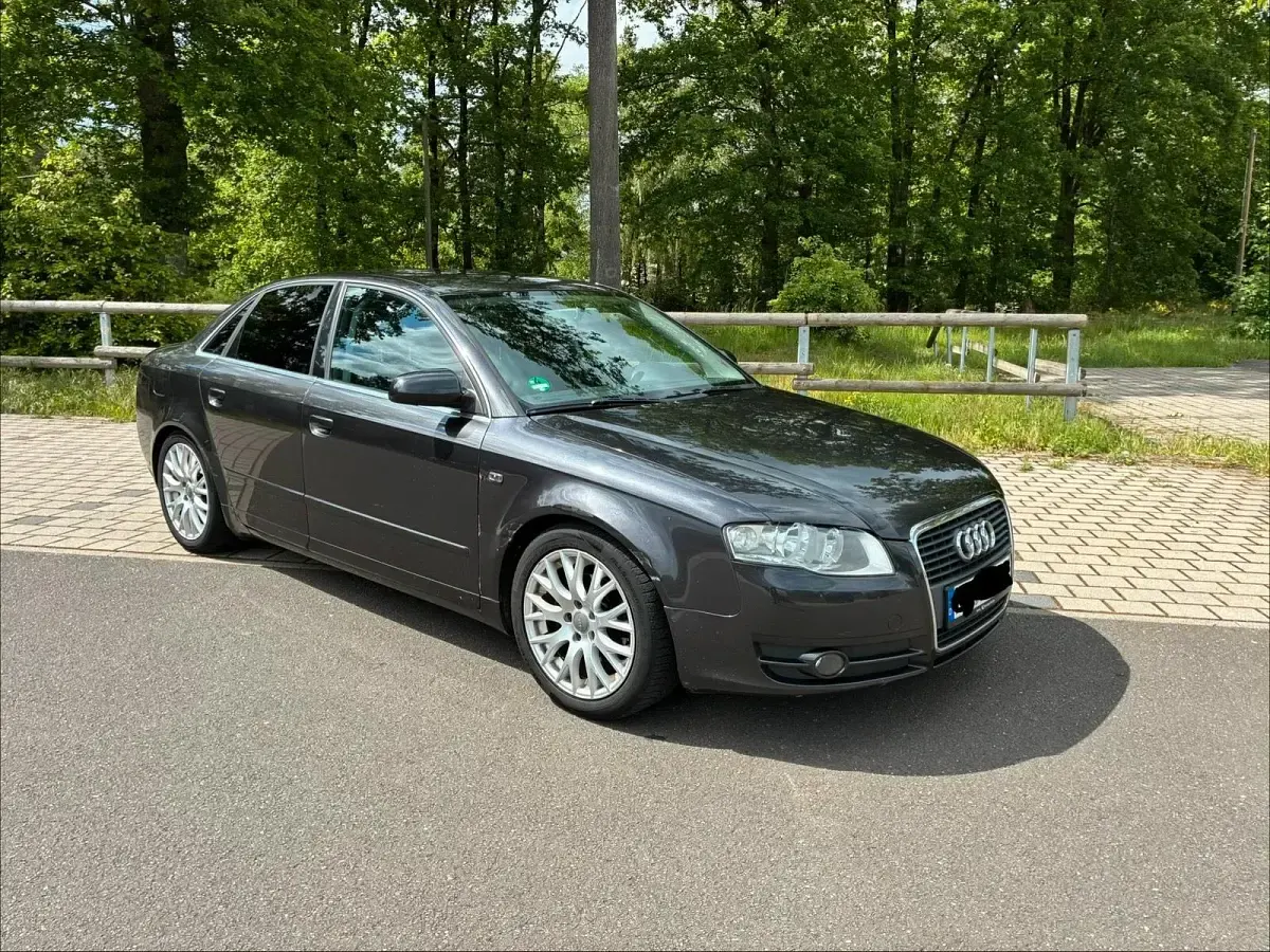 Gebraucht Audi A4 160 PS (117 kW) 2007 Grau Limousine