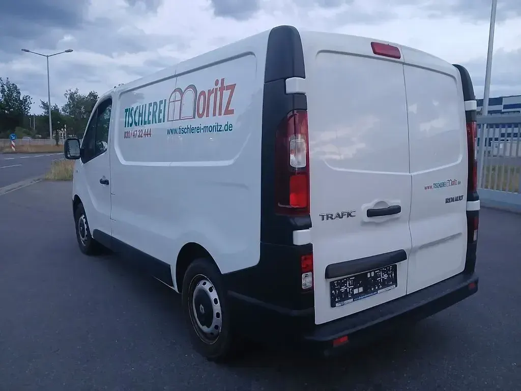 Gebraucht Renault Trafic 95 PS (69 kW) 2018 Weiß Van / Kleinbus