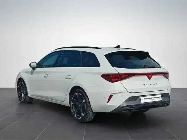 Gebraucht Cupra Leon 150 PS (110 kW) 2025 Weiß Limousine