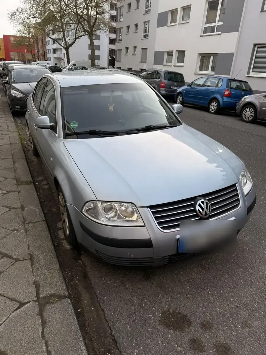 Gebraucht VW Passat 115 PS (84 kW) 2001 Limousine