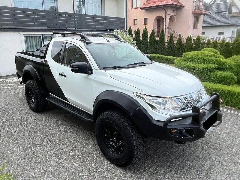 Gebraucht Mitsubishi L200 Plus 181 PS (133 kW) 2016 Weiß Pickup