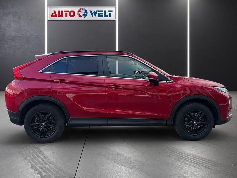 Gebraucht Mitsubishi Eclipse Cross Basis 163 PS (119 kW) 2020 Rot SUV