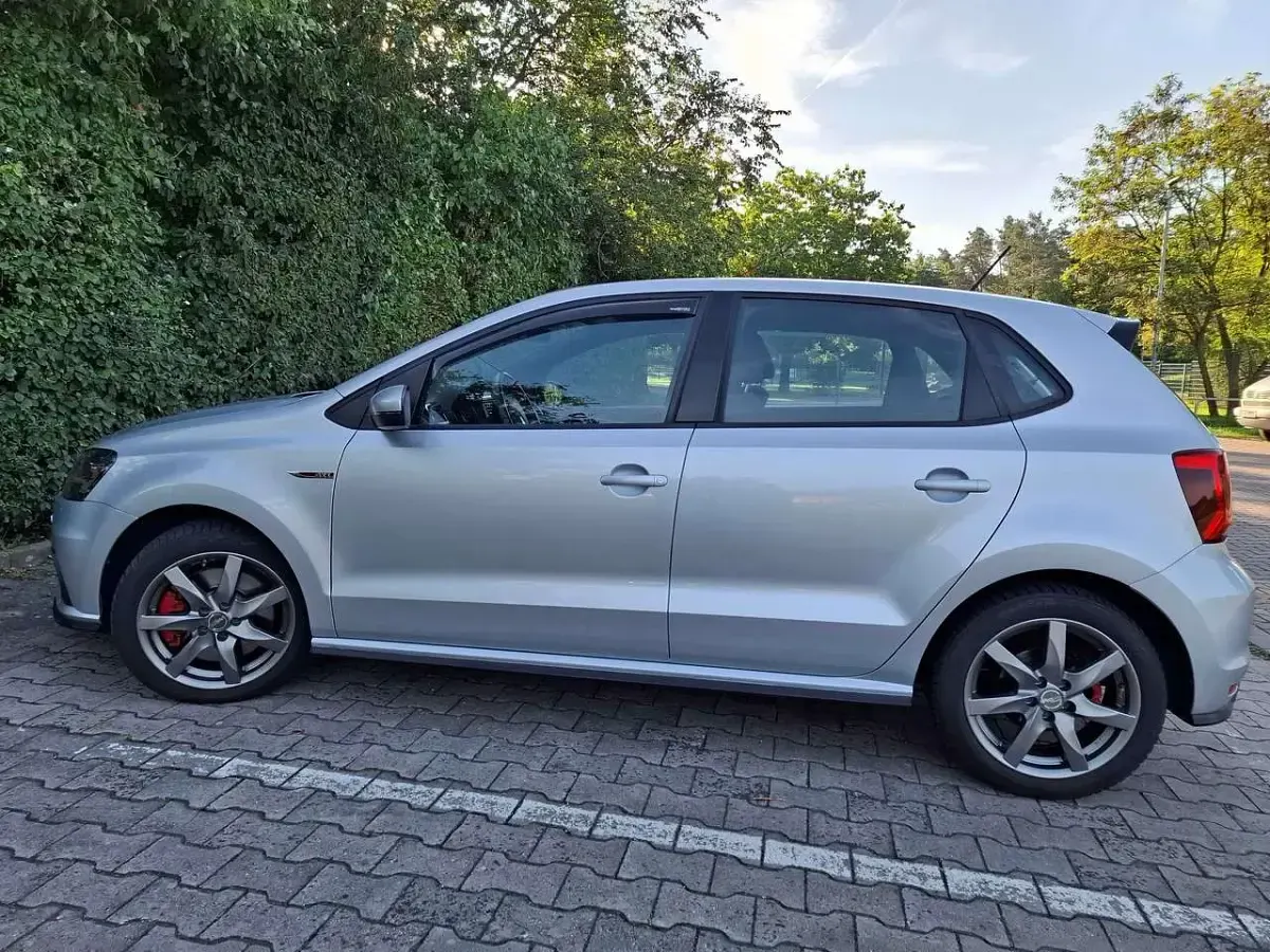 Używany VW Polo GTI 192 KM (141 kW) 2017 Srebrny Sedan/Limuzyna