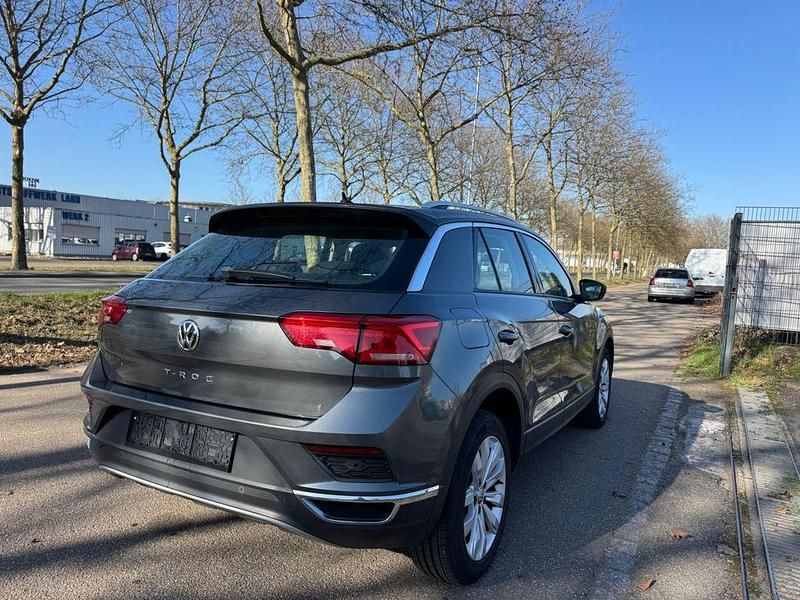 Gebraucht VW T-Roc Style 116 PS (85 kW) 2018 Grau SUV