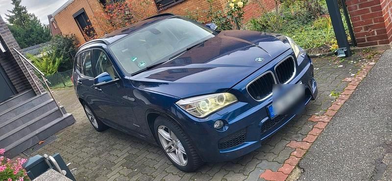 Blau Gebraucht 2014 BMW X1 SUV | 10.700 € (Superpreis) - Bild 1/4