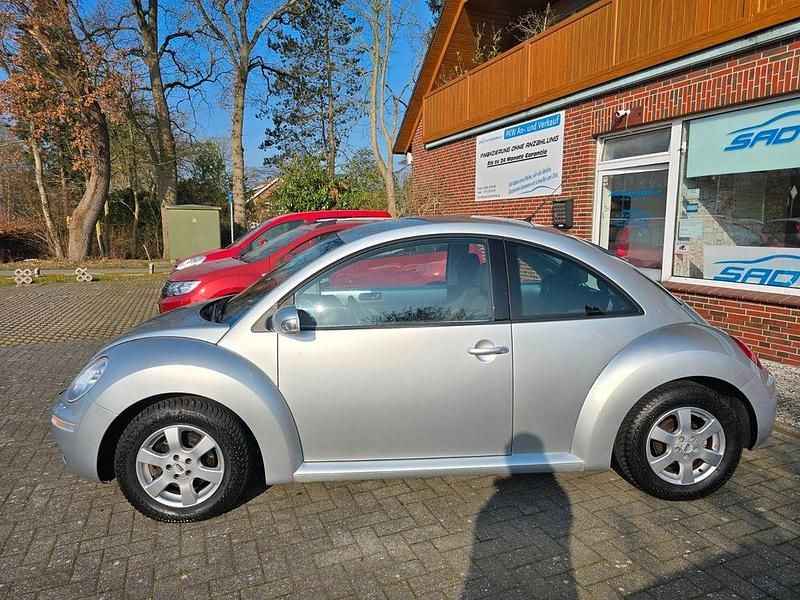 Gebraucht VW New Beetle 75 PS (55 kW) 2007 Silber Kleinwagen