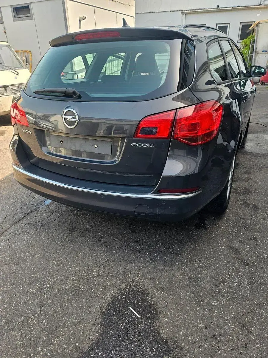 Occasion Opel Astra Eco 110 ch (80 kW) 2013 Gris Break