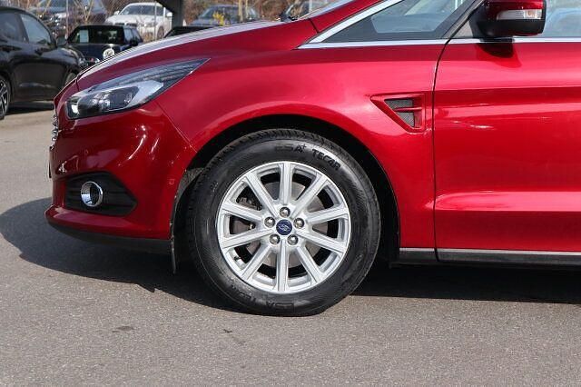 Gebraucht Ford S-MAX Titanium 239 PS (175 kW) 2018 Rubyrot (metallic) Van / Kleinbus