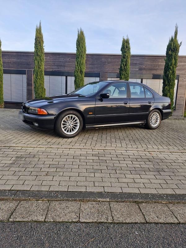 Gebraucht BMW 523 170 PS (125 kW) 1999 Schwarz Limousine