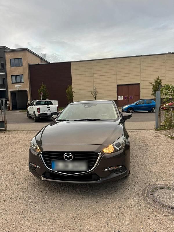 Grau Gebraucht 2017 Mazda 3 Limousine | 10.300 € (Guter Preis) - Bild 1/4