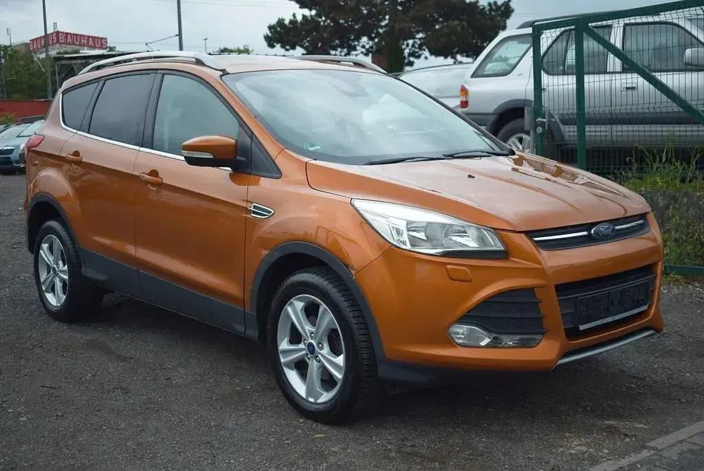 Gebraucht Ford Kuga SYNC Edition 150 PS (110 kW) 2016 Tiger eye SUV