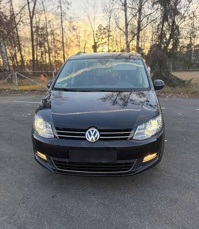 Gebraucht VW Sharan Allstar 150 PS (110 kW) 2016 Schwarz Van / Kleinbus