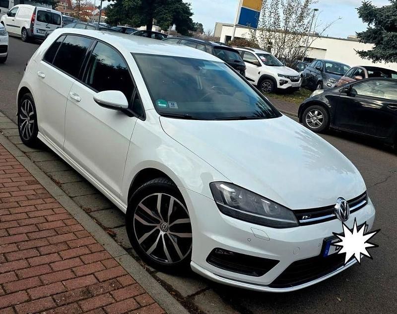 Gebraucht VW Golf VII Design 122 PS (89 kW) 2014 Weiß Limousine