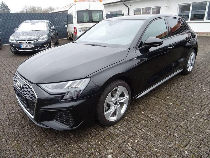 Schwarz Gebraucht 2024 Audi A3 Sportback S-Line Limousine | 23.990 € (Superpreis) - Bild 1/4