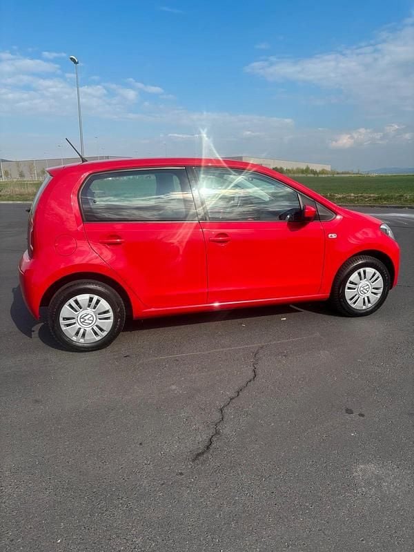 Usata VW up! 60 CV (44 kW) 2016 Rosso Utilitaria
