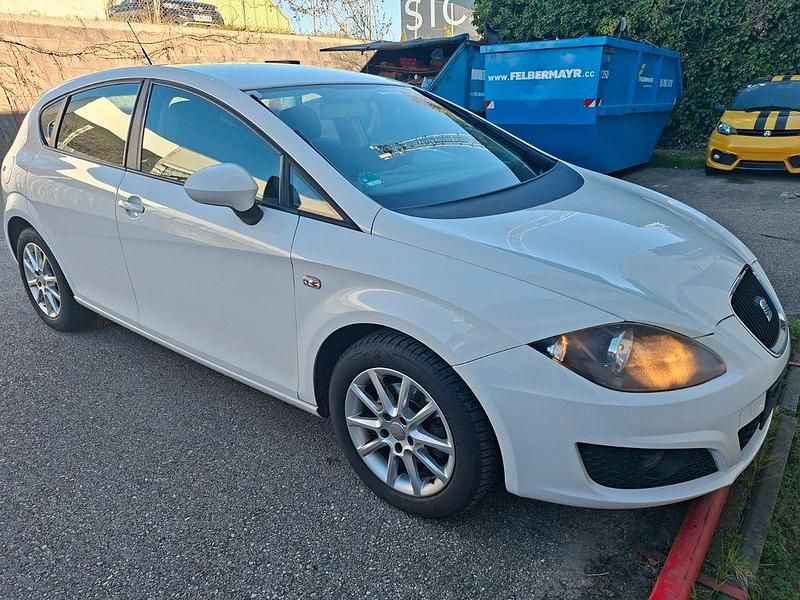 Gebraucht Seat Leon Style 105 PS (77 kW) 2009 Weiß Kleinwagen