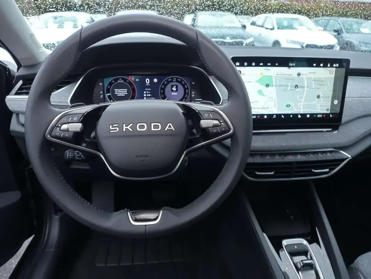 Nowe Skoda Octavia 150 KM (110 kW) 2026 Szary Kombi