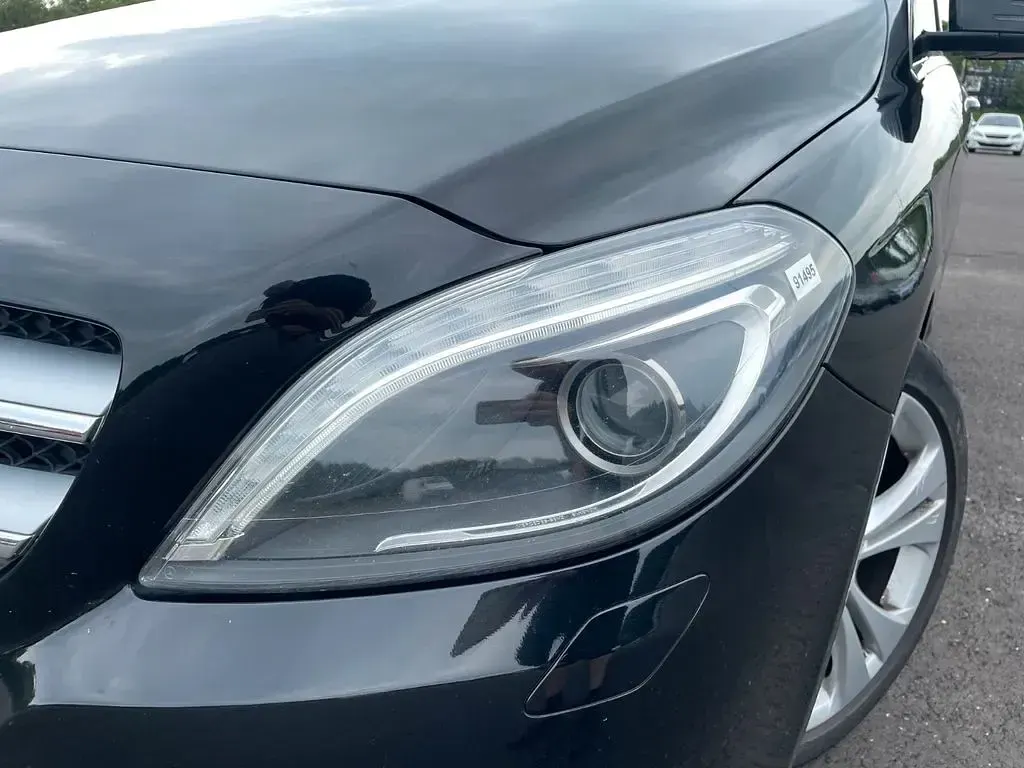 Gebraucht Mercedes B250 211 PS (155 kW) 2014 Schwarz Kleinwagen