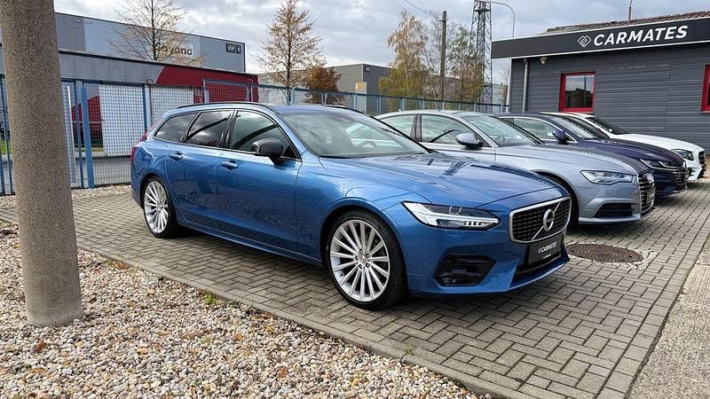 Blau Gebraucht 2019 Volvo V90 R-Design Kombi | 29.990 € (Teuer) - Bild 1/4