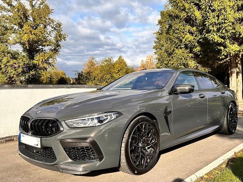 Grau Gebraucht 2019 BMW M8 Competition Edition Coupé | 92.390 € (Etwas zu teuer) - Bild 1/4
