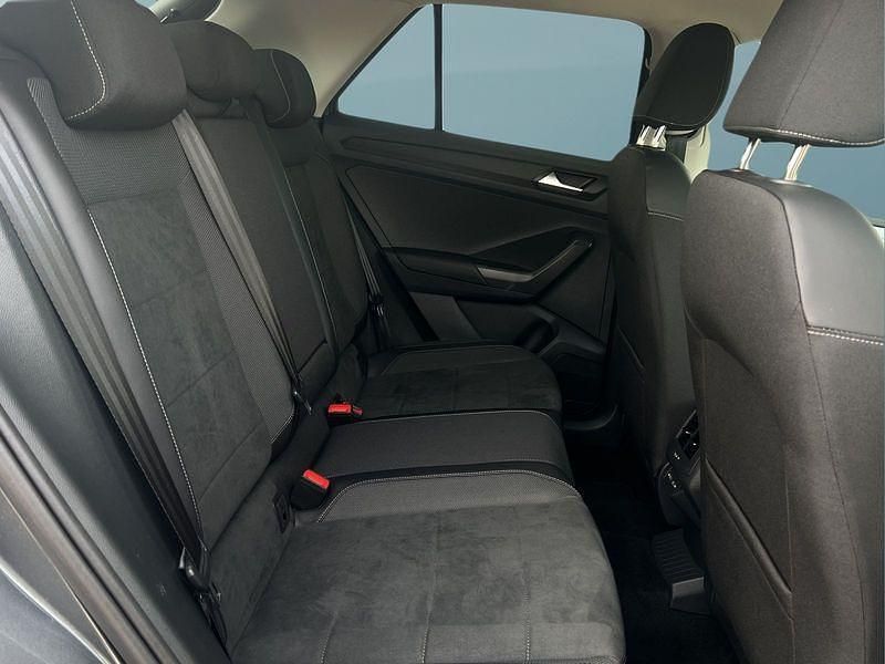 Gebraucht VW T-Roc 116 PS (85 kW) 2025 Grau SUV