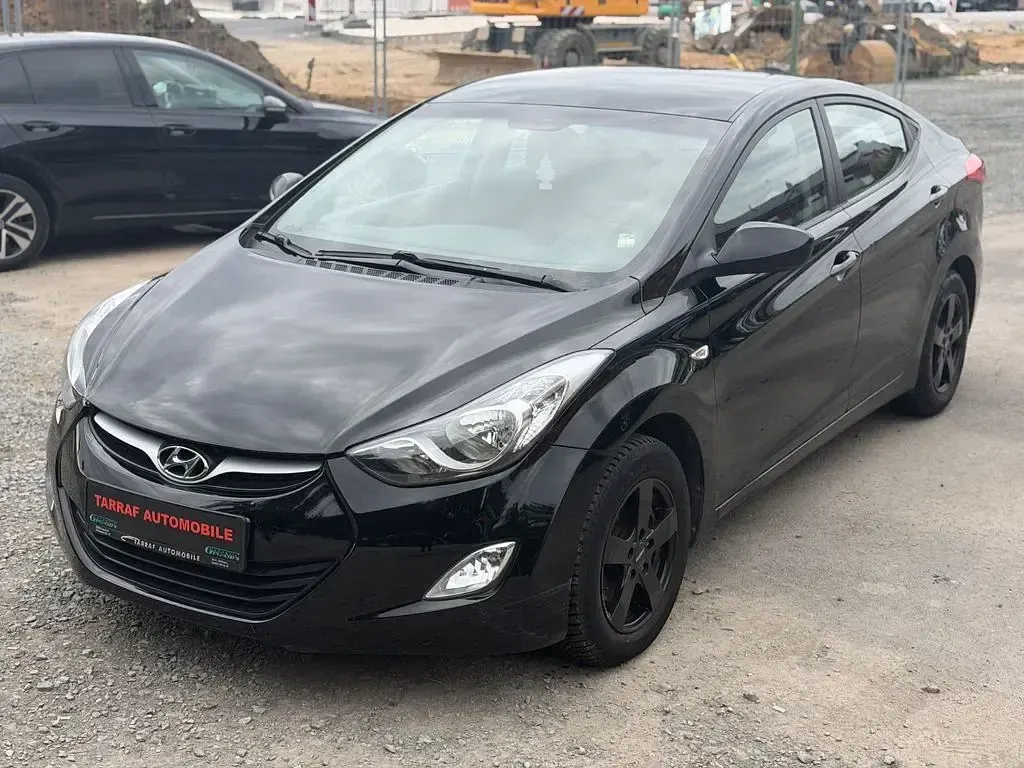 Gebraucht Hyundai Elantra Style 132 PS (97 kW) 2012 Schwarz Limousine